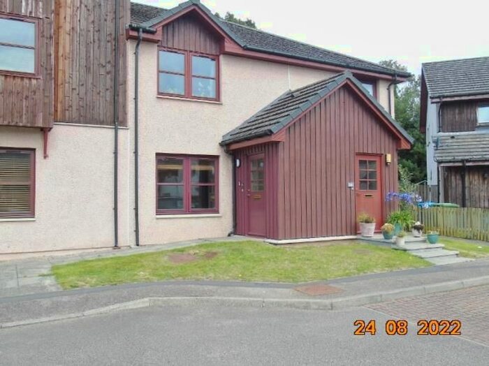 2 Bedroom Flat To Rent In Mackintosh Place, Inverness, IV2
