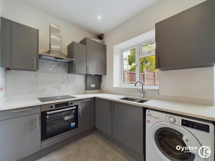 4 Bedroom Terraced House To Rent In Holly Park Road, London, N11
