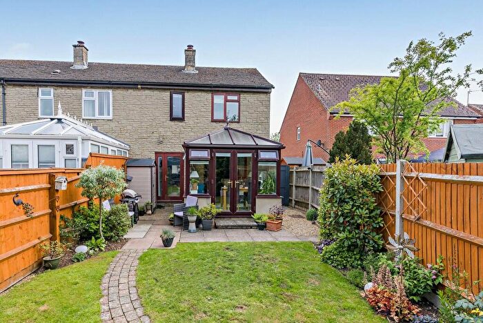 2 Bedroom End Of Terrace House For Sale In Old Field, Little Milton, OX44