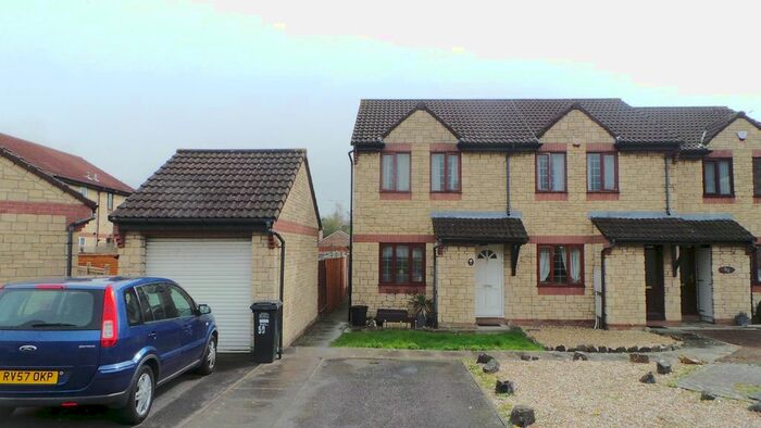 2 Bedroom Semi-Detached House To Rent In Pennycress, Weston-Super-Mare, BS22