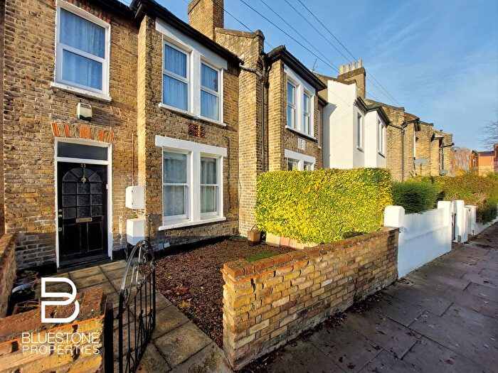 1 Bedroom Flat For Sale In Alston Road, Tooting, SW17