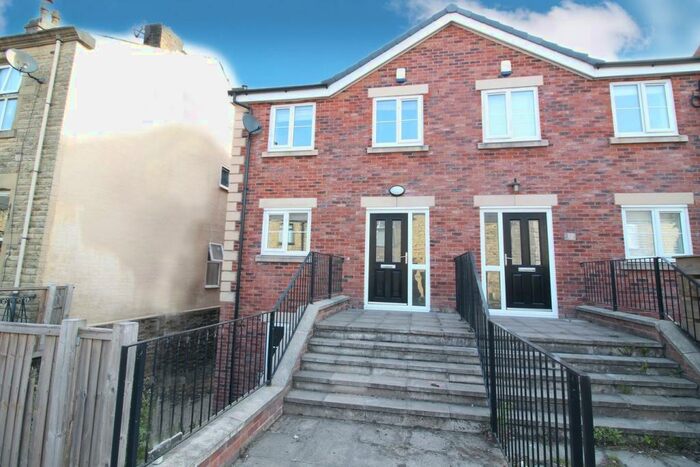 4 Bedroom Property To Rent In Bury Road, Tottington, Bury, BL8
