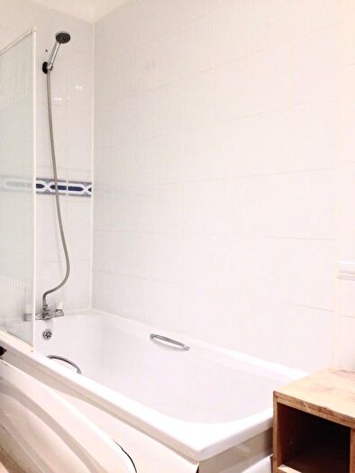 2 Bedroom Flat To Rent In Bath Road, Bournemouth, BH1
