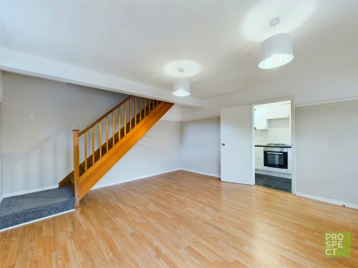 2 Bedroom Terraced House To Rent In Horsham Road, Owlsmoor, Sandhurst, Berkshire, GU47