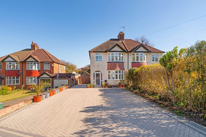 3 Bedroom Semi Detached House For Sale In Repton Road, Orpington, BR6