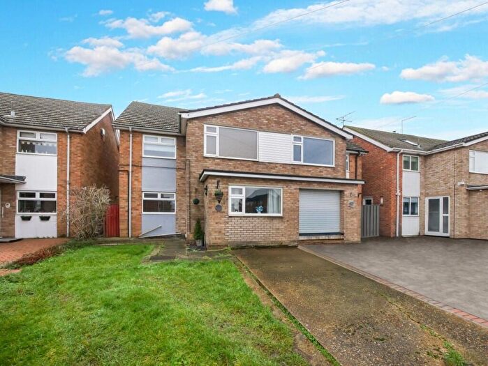 3 Bedroom Semi Detached House For Sale In Fircroft Road, Ipswich, Suffolk, IP1