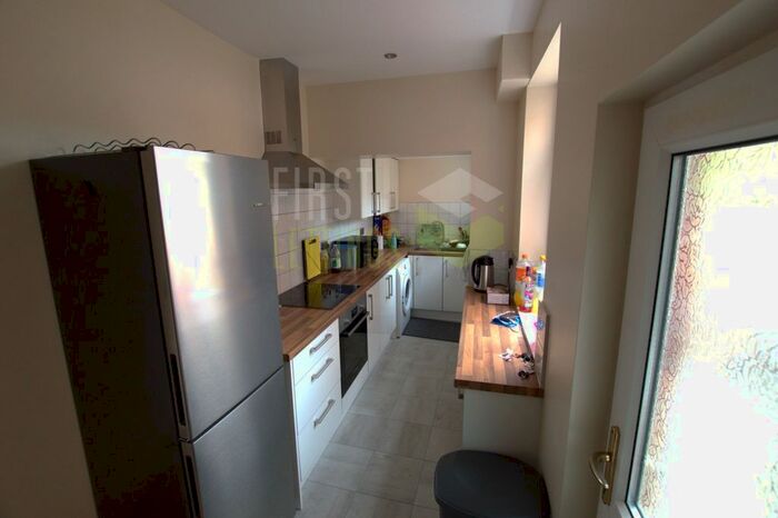 3 Bedroom Terraced House To Rent In Cradock Road, Clarendon Park, LE2