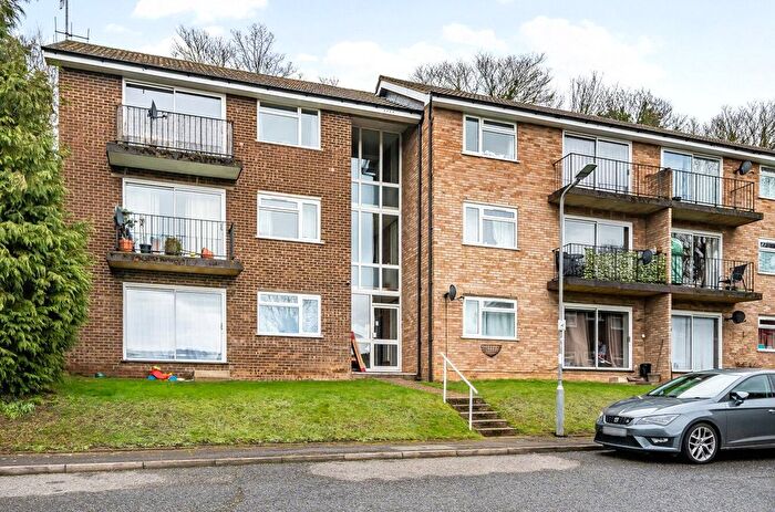 2 Bedroom Flat To Rent In Laurel Drive, High Wycombe, HP11