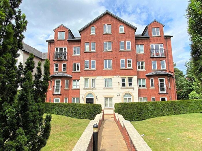 2 Bedroom Flat To Rent In Wellington House, Wilmslow Road, Withington, M20