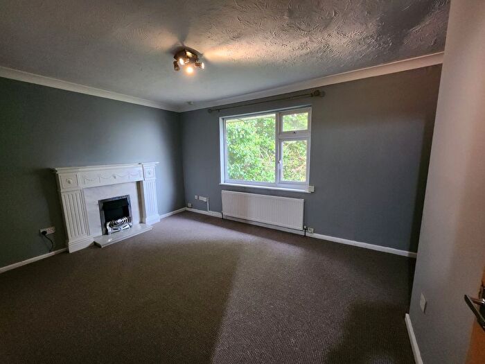 1 Bedroom Flat To Rent In Parkside Grove, Bradford, BD9