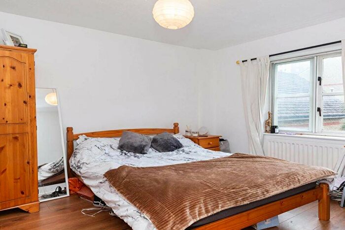 4 Bedroom Flat To Rent In Stock Orchard Crescent, Caledonian Road, N7