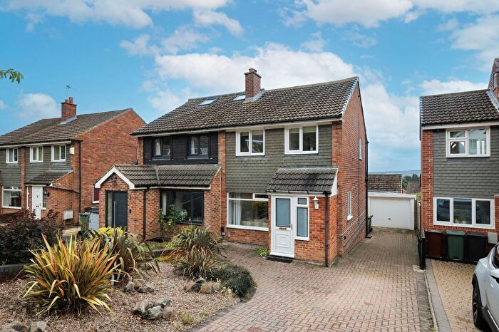 3 Bedroom Semi-detached House For Sale In West End Drive, Horsforth, Leeds, West Yorkshire, LS18