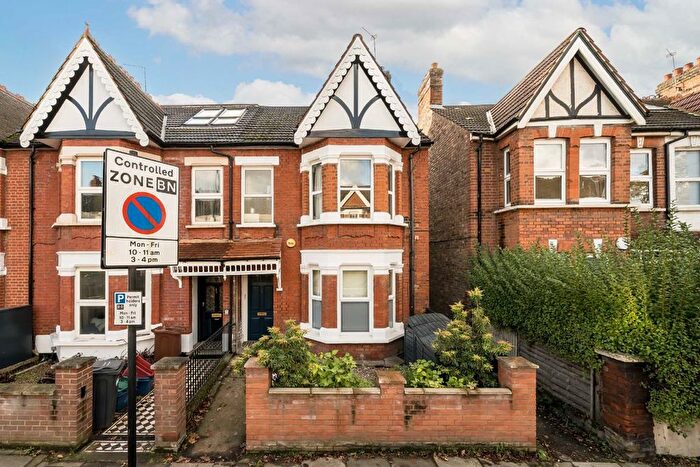 2 Bedroom Flat To Rent In Windmill Road, London, W5