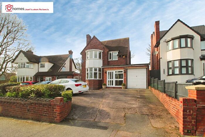 3 Bedroom Detached House To Rent In Orwell Road, Walsall, WS1