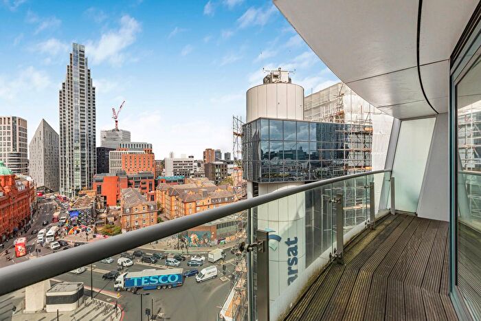 2 Bedroom Flat For Sale In City Road, London, EC1Y