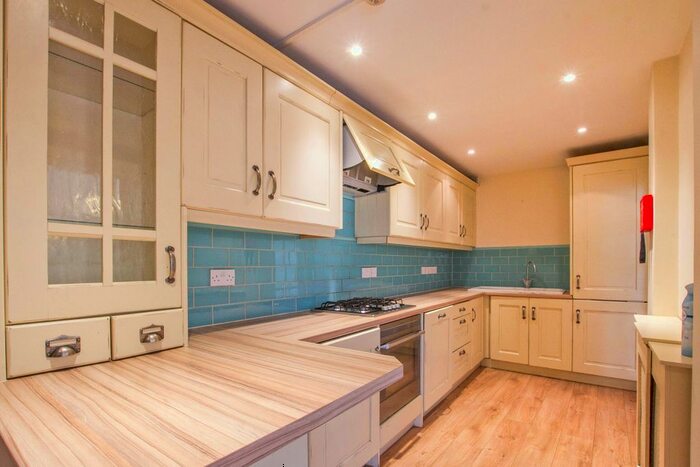 2 Bedroom Flat To Rent In Camden Crescent, Bath, BA1