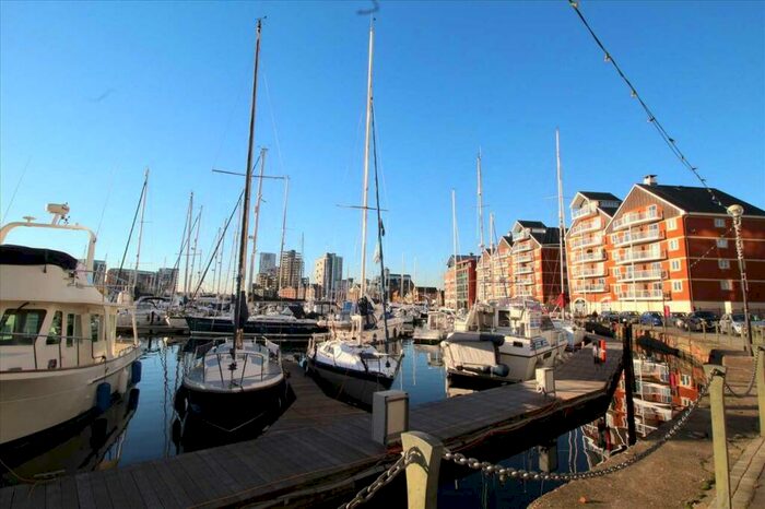 2 Bedroom Apartment To Rent In Neptune Square, Ipswich, IP4