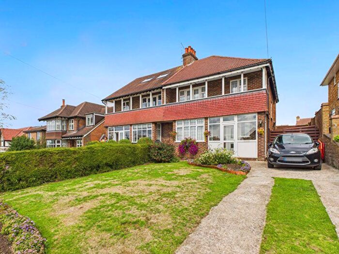 3 Bedroom Semi-Detached House For Sale In Marlpit Lane - Old Coulsdon, CR5