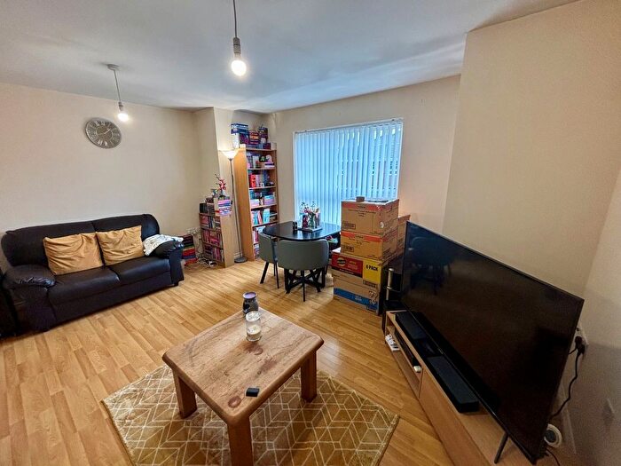 2 Bedroom Flat To Rent In Ashover Road, Newcastle Upon Tyne, NE3