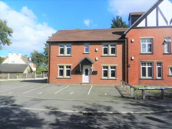 1 Bedroom Flat To Rent In Briarfield Gardens, Huddersfield, HD5