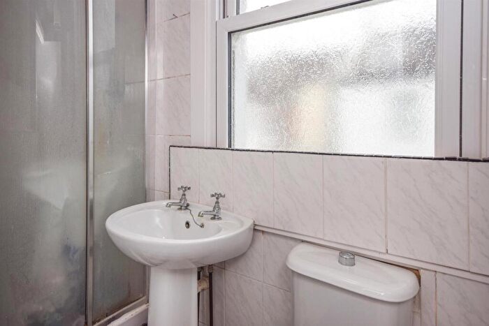 2 Bedroom Apartment For Sale In Stafford Road, Brighton, BN1