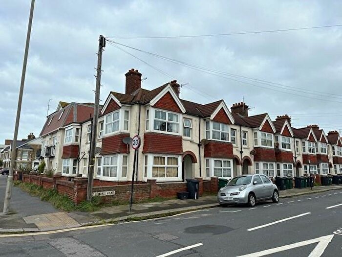 2 Bedroom Flat To Rent In St. Leonards Avenue, Hove, BN3
