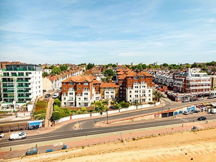 2 Bedroom Flat For Sale In Homecove House/ Holland Road, Westcliff-On-Sea, SS0
