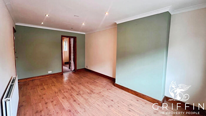 4 Bedroom Town House To Rent In Leveson Road, Grays, RM16