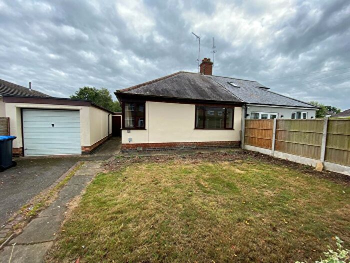 2 Bedroom Bungalow To Rent In Percival Road, Hillmorton, Rugby, CV22