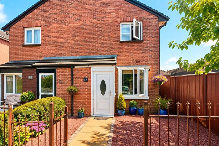1 Bedroom Terraced House To Rent In Amanda Close, Chigwell, IG7