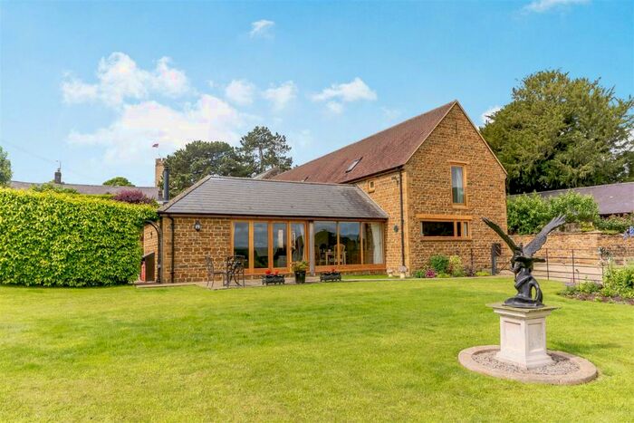 4 Bedroom House For Sale In Wardington, Banbury, Oxfordshhire, OX17