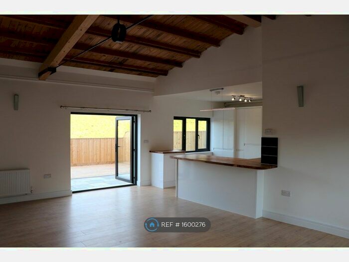 3 Bedroom Bungalow To Rent In Conitor, Newton Abbot, TQ12