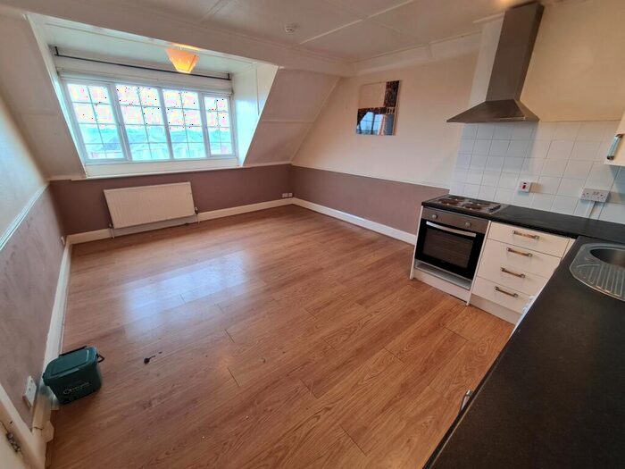1 Bedroom Flat To Rent In Nettlestone Green, PO34