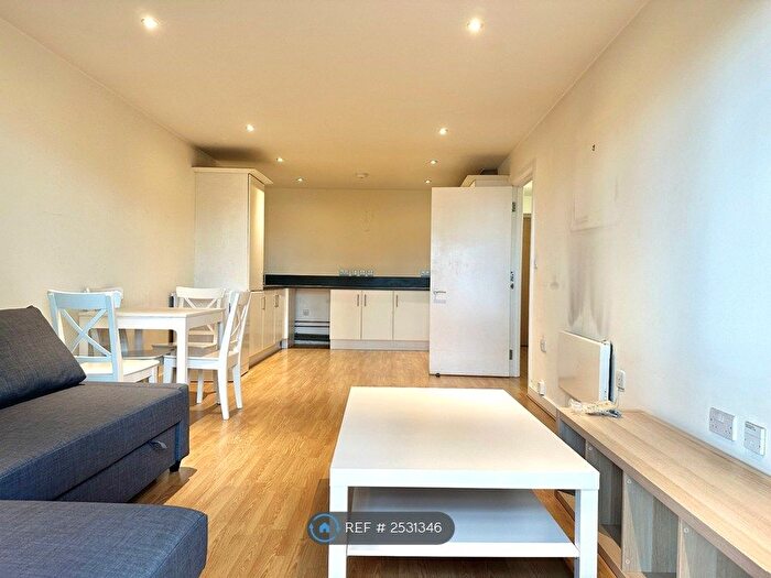 2 Bedroom Flat To Rent In Chapter Way, London, SW19