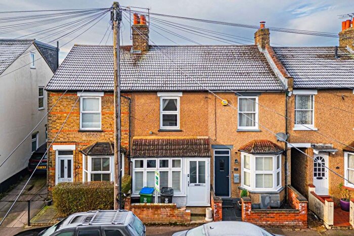 2 Bedroom Property To Rent In Grover Road, Watford, WD19