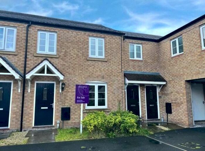 3 Bedroom Terraced House To Rent In Thistly Leasow, Woodside, Telford, TF7