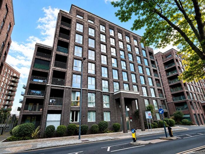 3 Bedroom Flat To Rent In Bellow House, Harrow, HA1