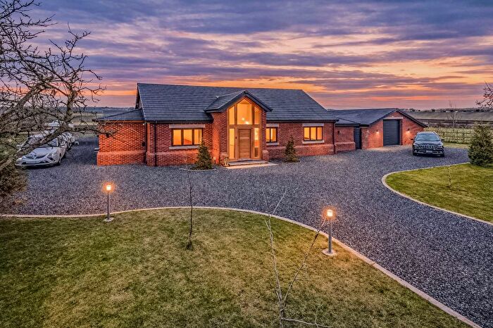 5 Bedroom Detached House For Sale In Gill Lane, Longton, PR4