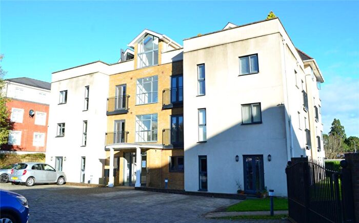 2 Bedroom Apartment For Sale In London Road, East Grinstead, West Sussex, RH19