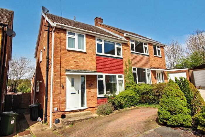 3 Bedroom Semi-Detached House To Rent In James Square, Billercay, CM11
