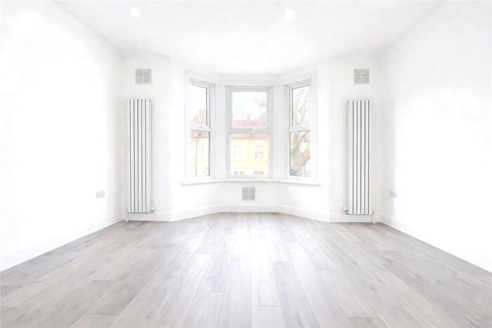 4 Bedroom House To Rent In Charlemont Road, London, E6