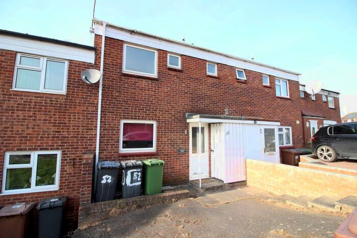 3 Bedroom Property To Rent In Great Grove, WD23