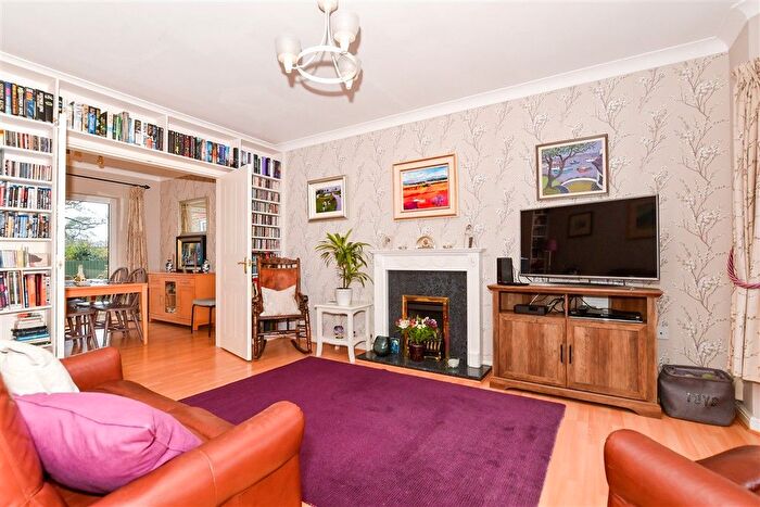 5 Bedroom Detached House For Sale In Lucilla Avenue, Ashford, Kent, TN23