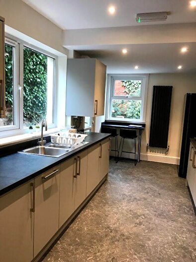 5 Bedroom Terraced House To Rent In Agnes Road, Semilong, NN2