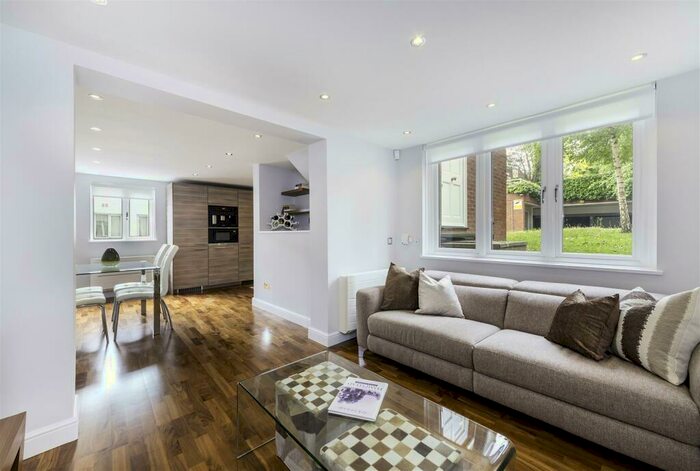 3 Bedroom House To Rent In Mulberry Close, Hampstead Village, NW3