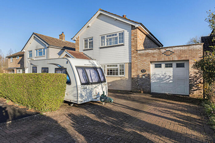 3 Bedroom Detached House For Sale In Shannon Close, Grove, Wantage, OX12