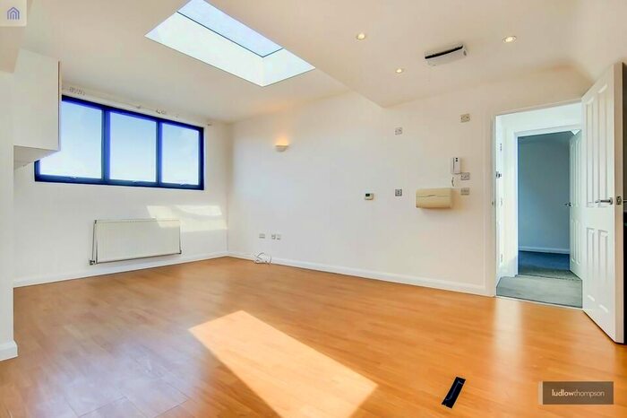 1 Bedroom Flat To Rent In Perry Vale, London, SE23