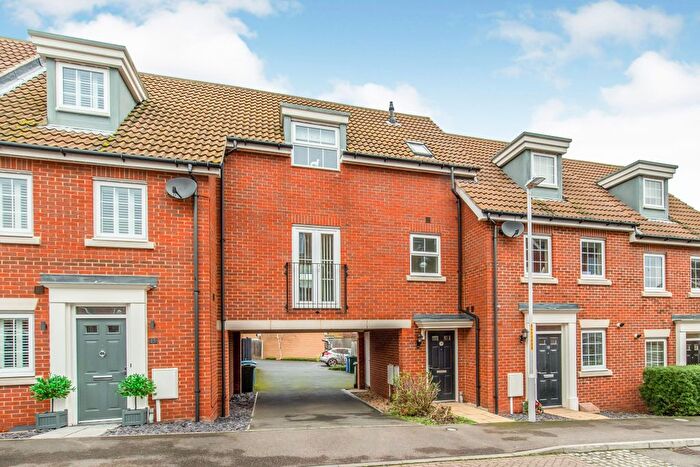 2 Bedroom Flat To Rent In Hazel Avenue, Sheerness, ME12