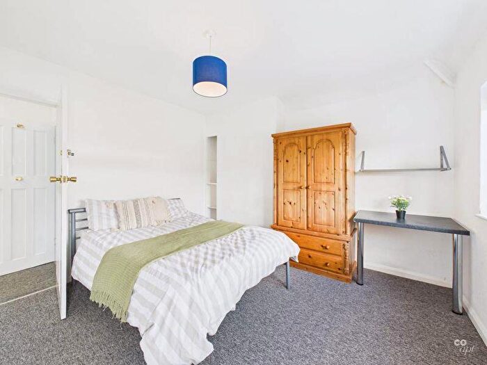 6 Bedroom Semi-Detached House To Rent In Southall Avenue, Brighton, BN2