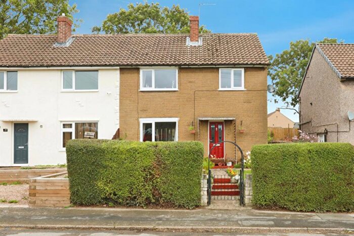 3 Bedroom Semi-Detached House For Sale In Long Lane, Carlton-In-Lindrick, Worksop, S81